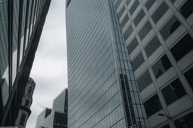 加拿大LinkedIn真人老号避坑指南：采购